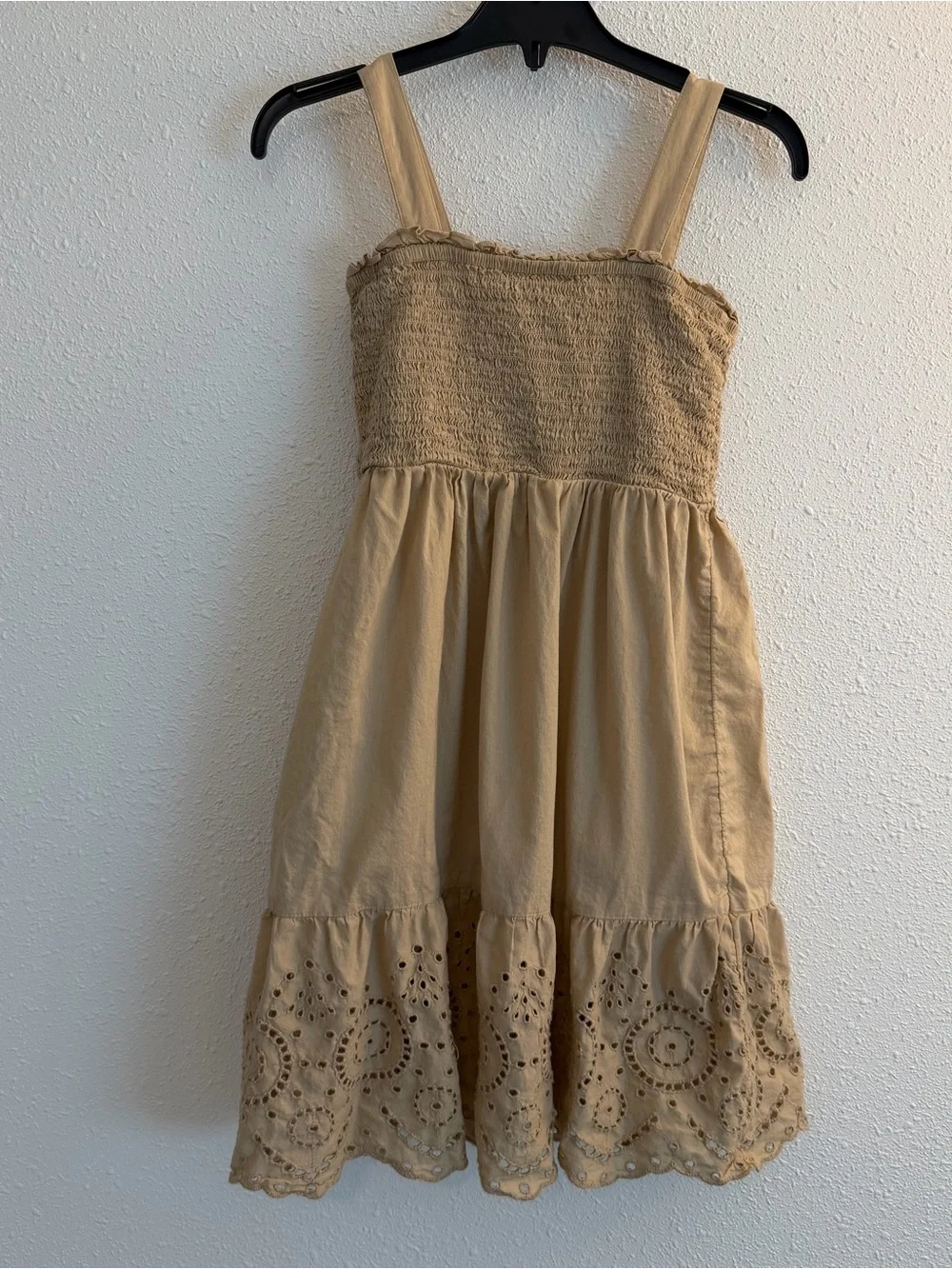 GAP charming tan